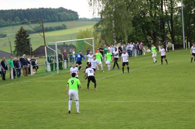 Foto des Albums: 1. Mannschaft: VFR Wenings [3:1] SVG Steinheim (19. 05. 2019)