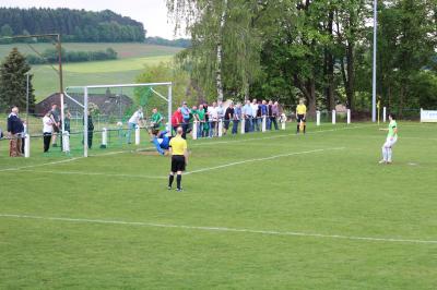 Foto des Albums: 1. Mannschaft: VFR Wenings [3:1] SVG Steinheim (19. 05. 2019)