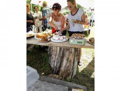 Foto des Albums: Straßenfest in Zahren