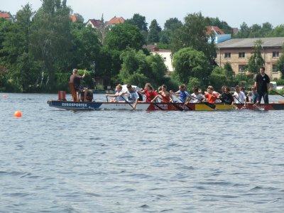 Foto des Albums: 6. Drachenboot-Cup für Schüler - Serie 7 (11.07.2008)