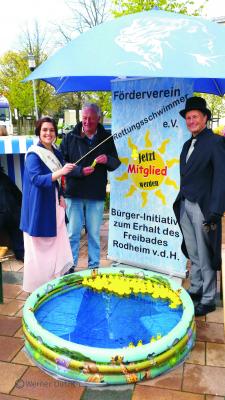 Bl&uuml;tenk&ouml;nigin 16/17 Kristina II., W. Br&uuml;ck und Bgm. Thomas Alber (WD) 