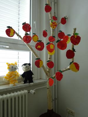 Aber am richtigen Baum f&uuml;hlen sich die &Auml;pfel noch viel wohler! 