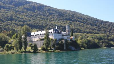 Ausstieg und Besichtigung an der Abtei Hautecombe 