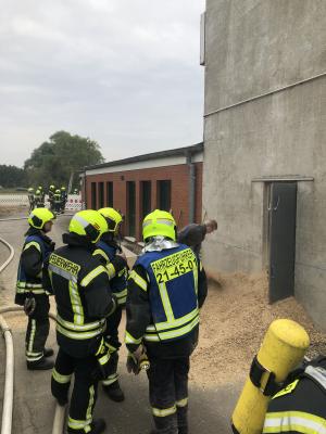 2019-09-04 Silo brennt 8 
