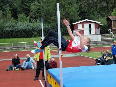 2019-09-07-NLV OHA KM Mehrkampf 2019 Hochsprung 4-kl  (Bild vergr&ouml;&szlig;ern)