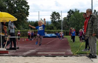 2019-09-07-NLV OHA KM Mehrkampf 2019 Weitsprung 1-kl  (Bild vergr&ouml;&szlig;ern)