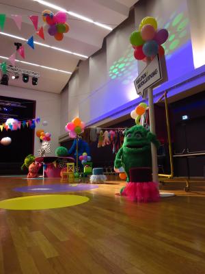 Foto des Albums: Heldenball mit Prinzessinnen und Superhelden