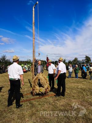 Foto des Albums: Fröhliches Dorf- und Erntefest in Steffenshagen