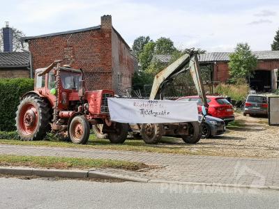 Foto des Albums: Fröhliches Dorf- und Erntefest in Steffenshagen
