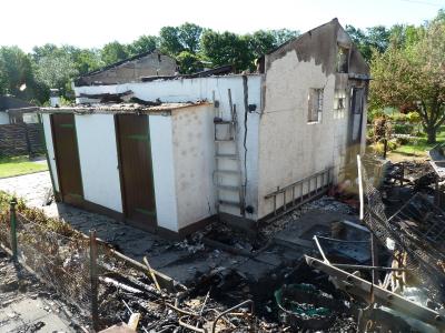 Foto des Albums: Brand in der Kleingartenanlage, 4 Lauben zerstört (01.10.2019)