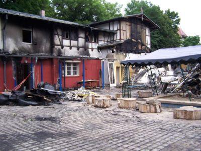 Foto des Albums: Grundschule in Babelsberg abgebrannt (15.07.2008)