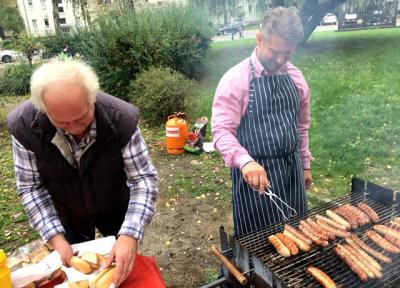 Grillen durch B&uuml;rgermeister Sven Hause 2 
