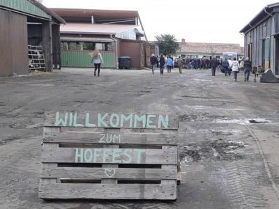 Foto des Albums: Hoffest am 28.09.in Zahren