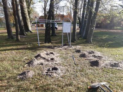 Fotoalbum Fertigstellung des Sportcircles auf den Mehrgenerationen-spielplatz im Stadtpark der Stadt Kremmen