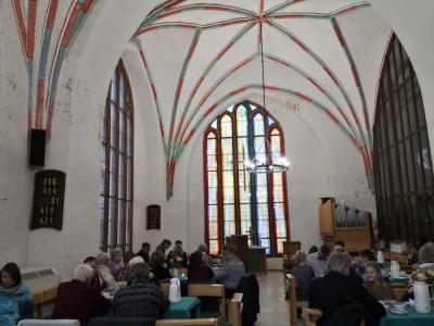 Foto des Albums: Tasten bringen Winterkirche zum Klingen