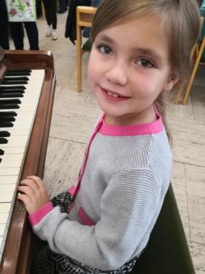 Foto des Albums: Tasten bringen Winterkirche zum Klingen