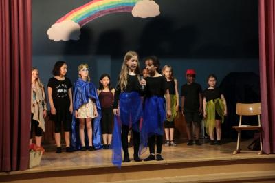Foto des Albums: Vierfarbenland - Eine Theateraufführung