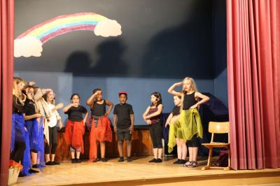 Foto des Albums: Vierfarbenland - Eine Theateraufführung