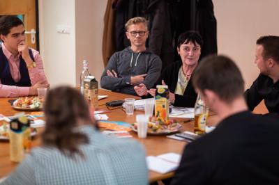 Foto des Albums: Projekt Erzählsalons in OSL und EE erfolgreich beendet / Buch soll folgen