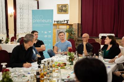 Foto des Albums: Projekt Erzählsalons in OSL und EE erfolgreich beendet / Buch soll folgen