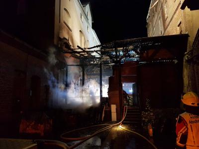 Foto des Albums: Großeinsatz für die Feuerwehren in Bückeburg // 2 Personen wurden durch die Feuerwehr gerettet. (10. 12. 2019)