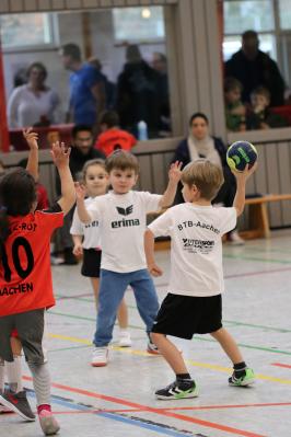 Foto des Albums: 30 Jahre MINI-Handball in Aachen/Düren Nikolausturnier 2019 (10.12.2019)