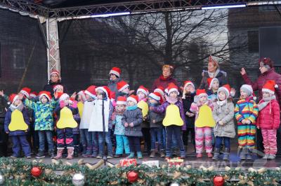 Foto des Albums: Weihnachtsmarkt 2019 - Tag 2