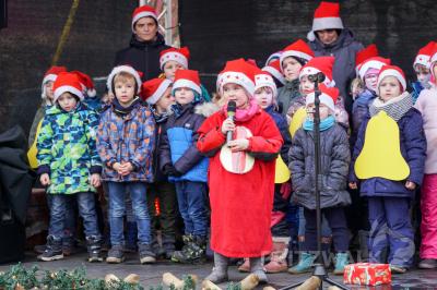 Foto des Albums: Weihnachtsmarkt 2019 - Tag 2