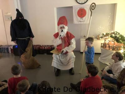 Foto des Albums: Weihnachtsfeier im Karate Do Gladbeck 2019