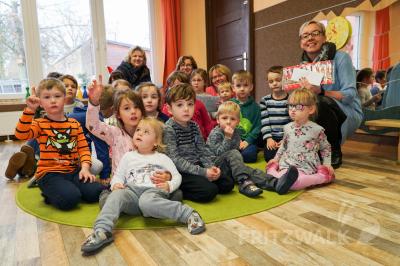 Foto des Albums: „Sterntaler“-Spenden für alle Kitas übergeben