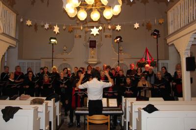 Godehardi-Kirche Beckedorf Bild 1 von 5  (Bild vergr&ouml;&szlig;ern)