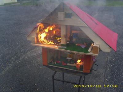 Foto des Albums: Brandentstehung und Brandbekämpfung