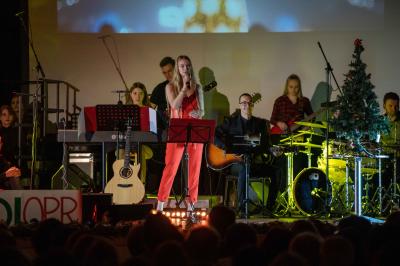 Foto des Albums: Weihnachtskonzert des Friedrich-Ludwig-Jahn-Gymnasiums Kyritz (19.12.2019)