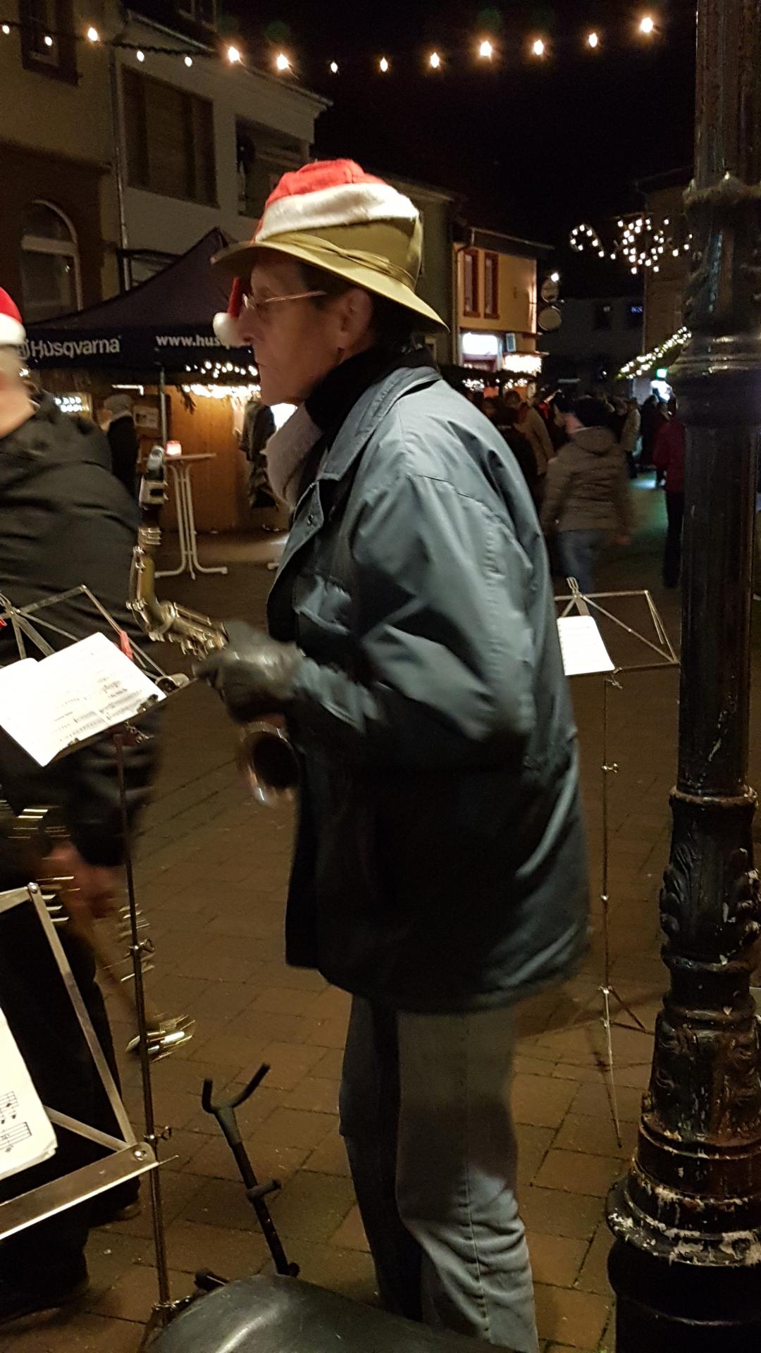 Bild: Nordpfalzmusikanten auf dem Weihnachtsmarkt Alsenz 2019