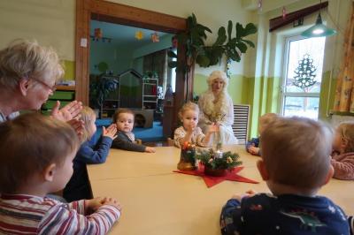 Foto des Albums: Das Christkind ist gekommen 2018