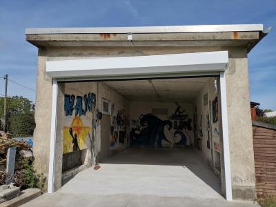 Foto des Albums: Umbau Trafohäuschen zu Bootsliegeplatz