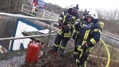 Foto des Albums: brennende Gasflasche - A480
