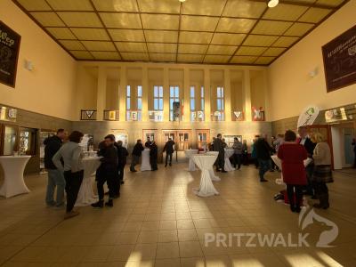 Foto des Albums: Zulassungsstelle mit Bahnhofsfrühstück eröffnet
