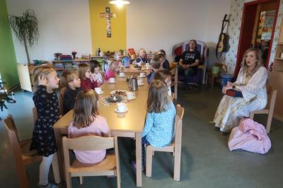 Foto des Albums: Das Christkind besucht uns in der Kita 2019