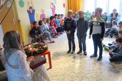 Foto des Albums: Das Christkind besucht uns in der Kita 2019