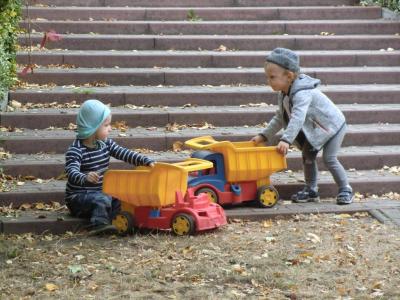 Foto des Albums: Auf unserem Spielplatz ist immer etwas los! 2018