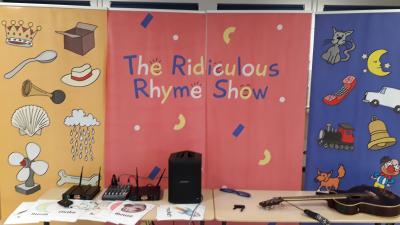 Foto des Albums: The Ridiculous Rhyme Show - BBC Theatre