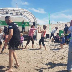 Foto des Albums: Thaiboxtrainer unterstützen die AOK Nordost auf Ihrer „STRAND ON TOUR“