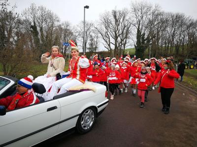 Foto des Albums: Festumzug zum 35. Jubiläum des ZCV