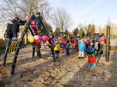 Foto des Albums: Balancierstrecke und Kletterbogen