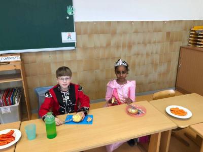Foto des Albums: Fasching 2020 - mit Schulfrühstück und Cajon!