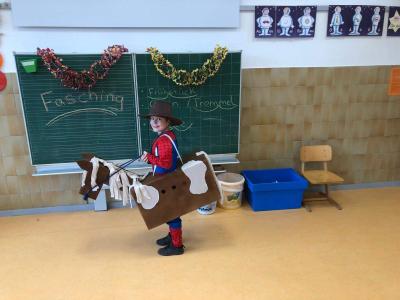 Foto des Albums: Fasching 2020 - mit Schulfrühstück und Cajon!