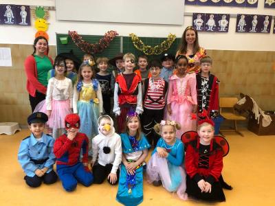 Foto des Albums: Fasching 2020 - mit Schulfrühstück und Cajon!
