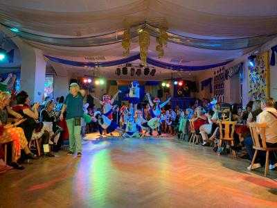 Foto des Albums: 5. Weiberfastnacht - HCC und ZCV 2020