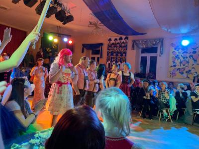 Foto des Albums: 5. Weiberfastnacht - HCC und ZCV 2020